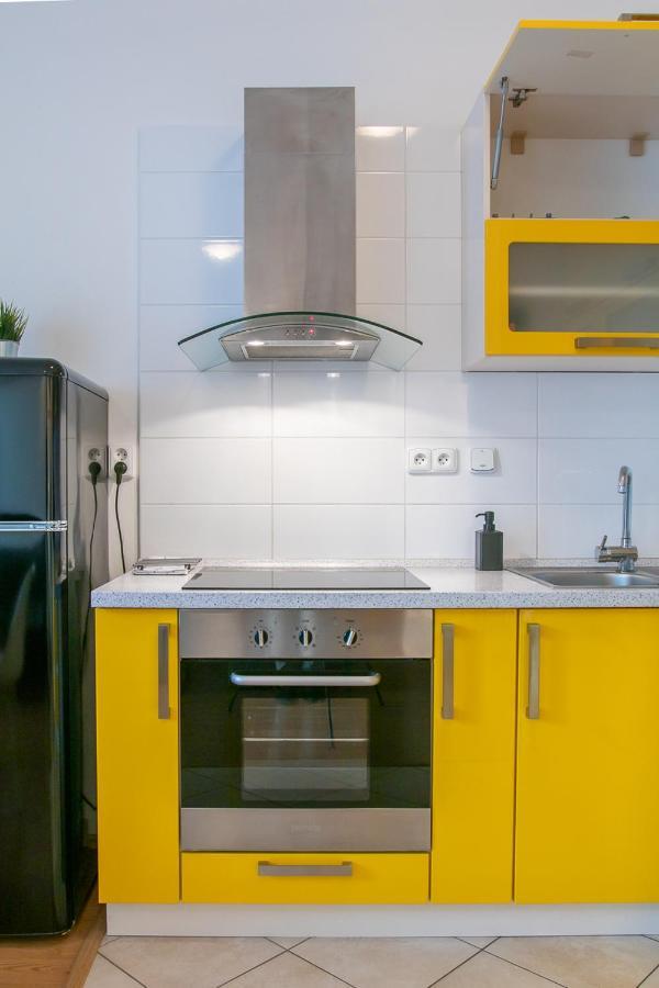 Yellow Apartment Ostrava Extérieur photo